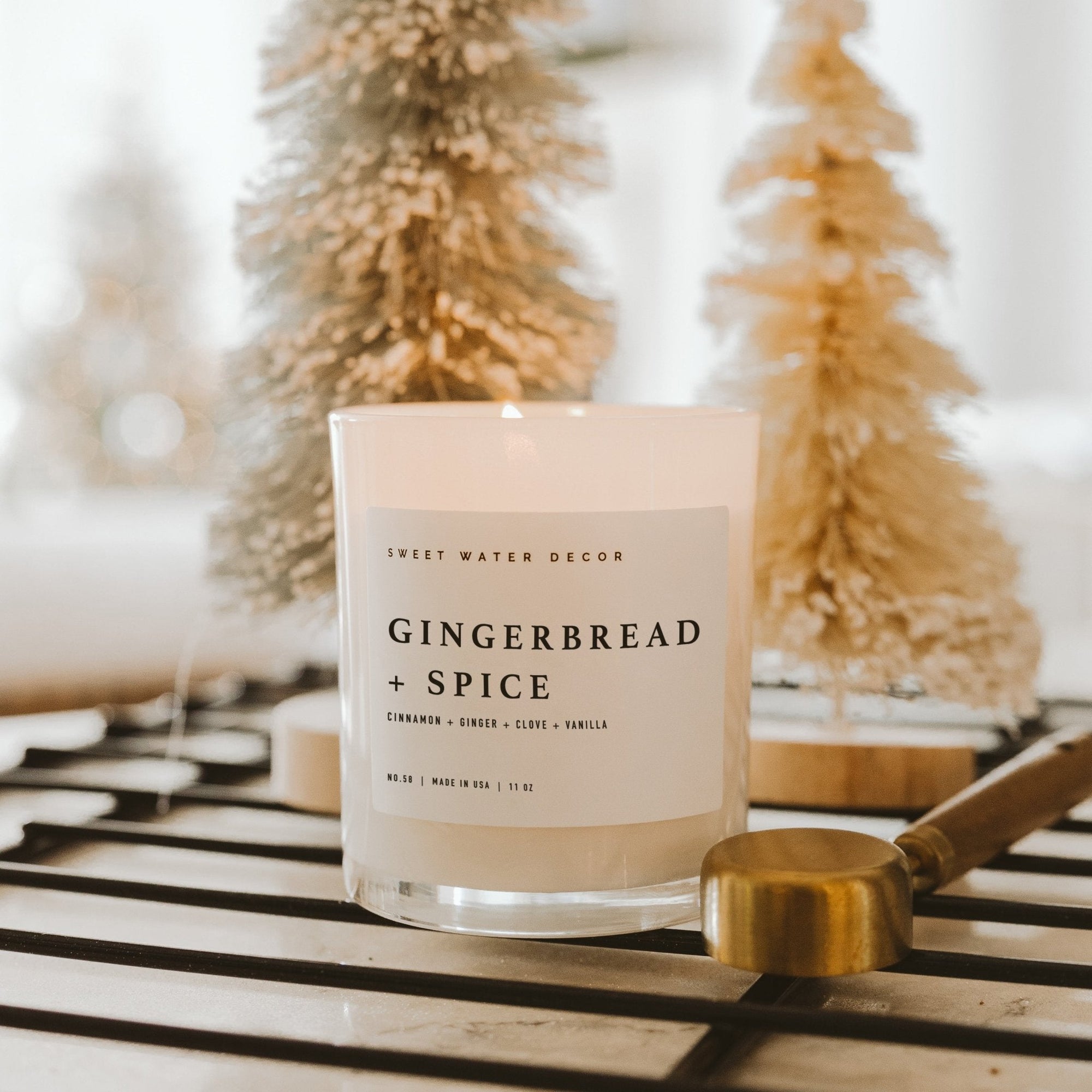 Gingerbread & Spice White Jar Candle