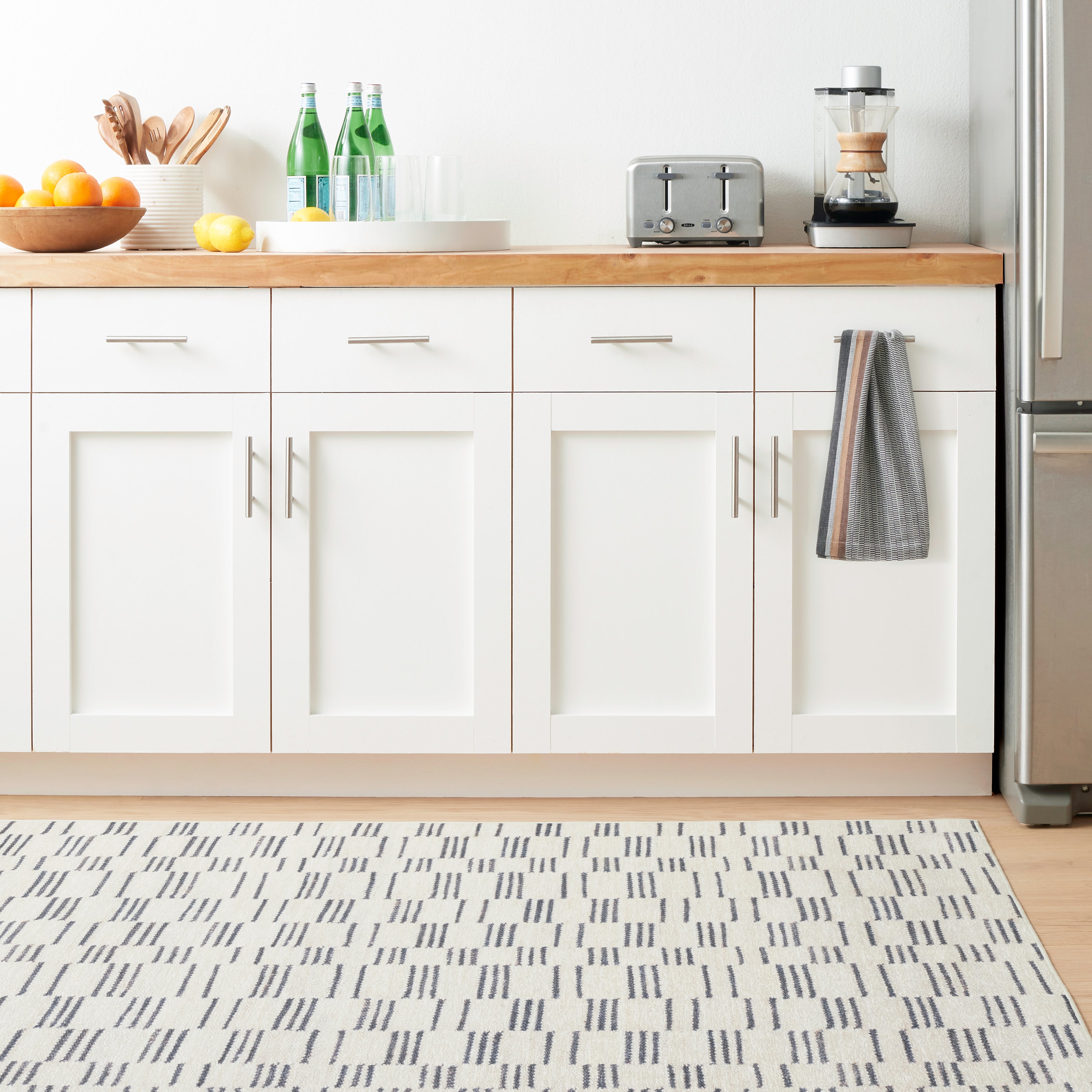 Leni Oatmeal Machine Washable Rug