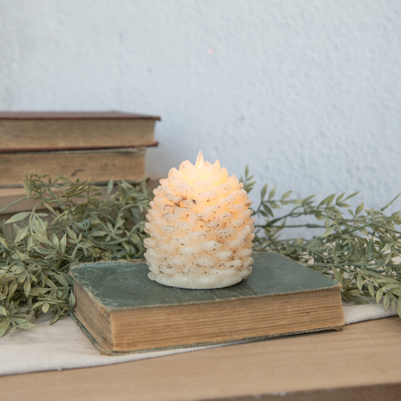 Cream Moving Flame Pinecone Candle