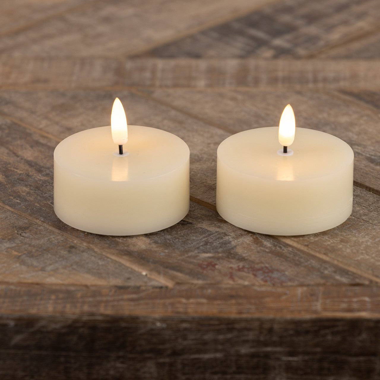 Oversized 3D Flame Tealight Candles Set