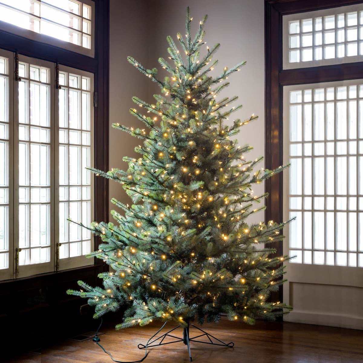 7.5&#39; Park Hill Blue Spruce LED Clear/Multi-Color Option