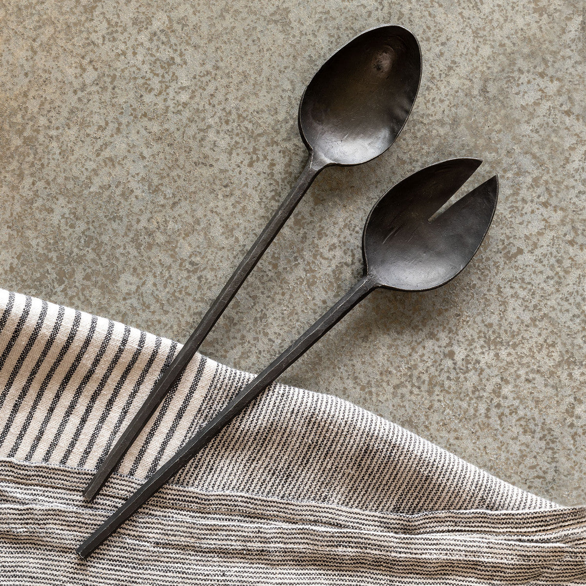 Iron Salad Server Set